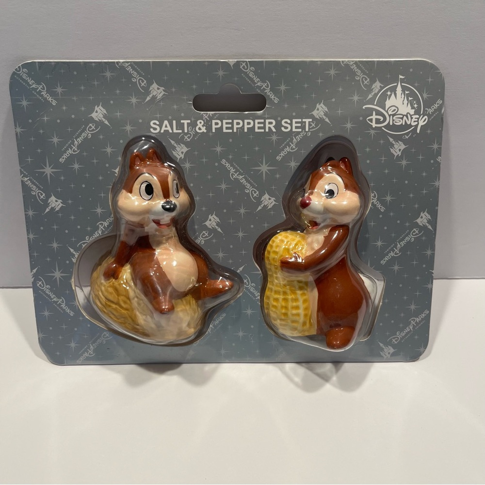 Disney Parks official Chip & Dale Salt and Pepper Shakers NWT